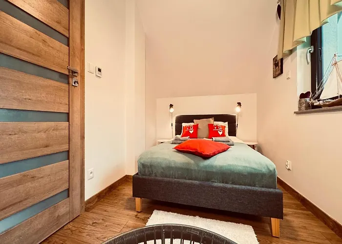 With Jacuzzi, For 5 People Rozewie